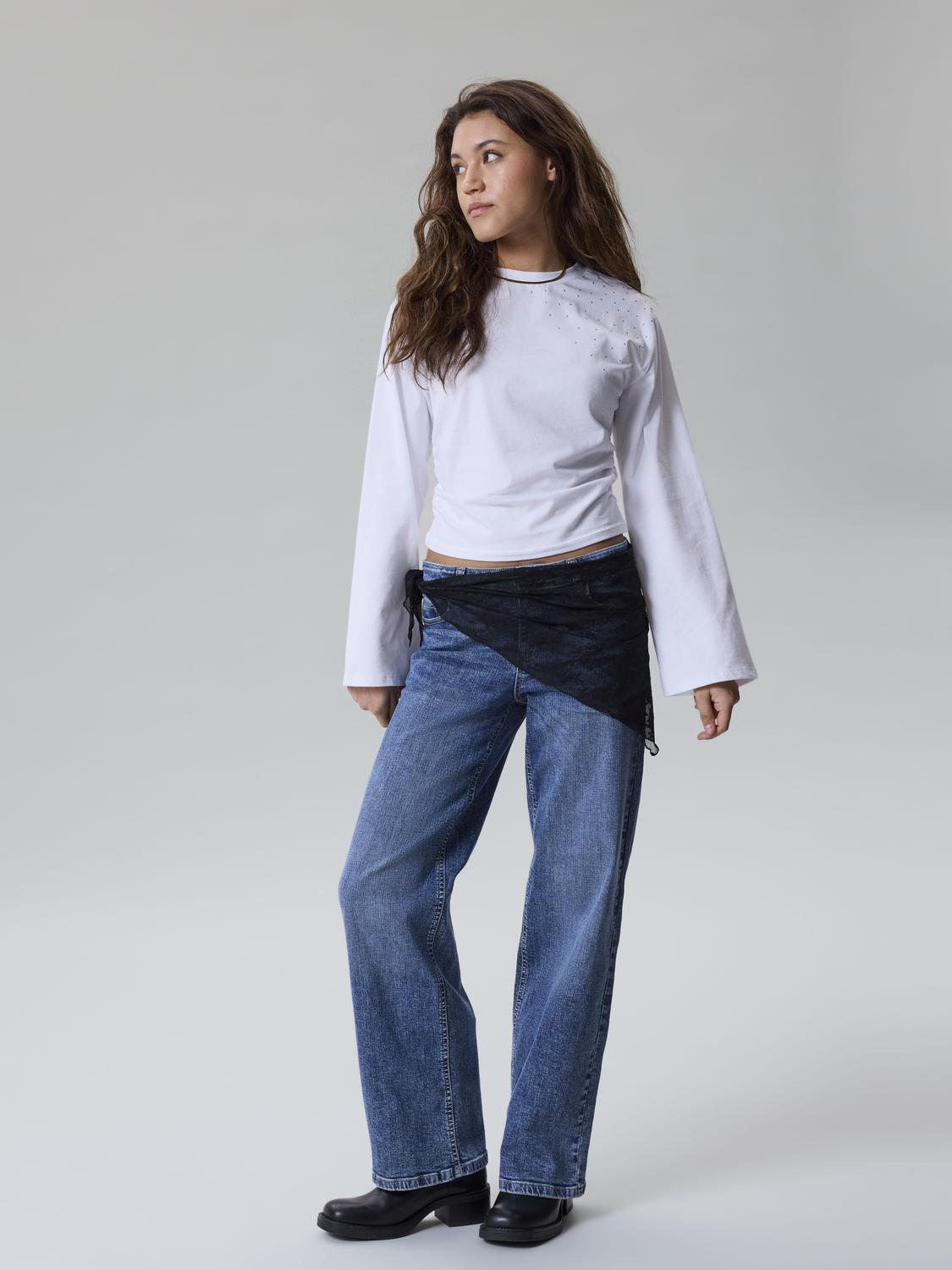 LMTD - T-Shirt - White alyssum - Novegat Stud