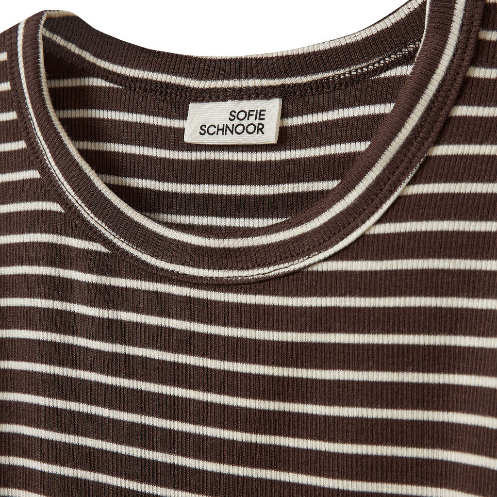Sofie Schnoor - T-shirts - Brown Striped - Petriciasy